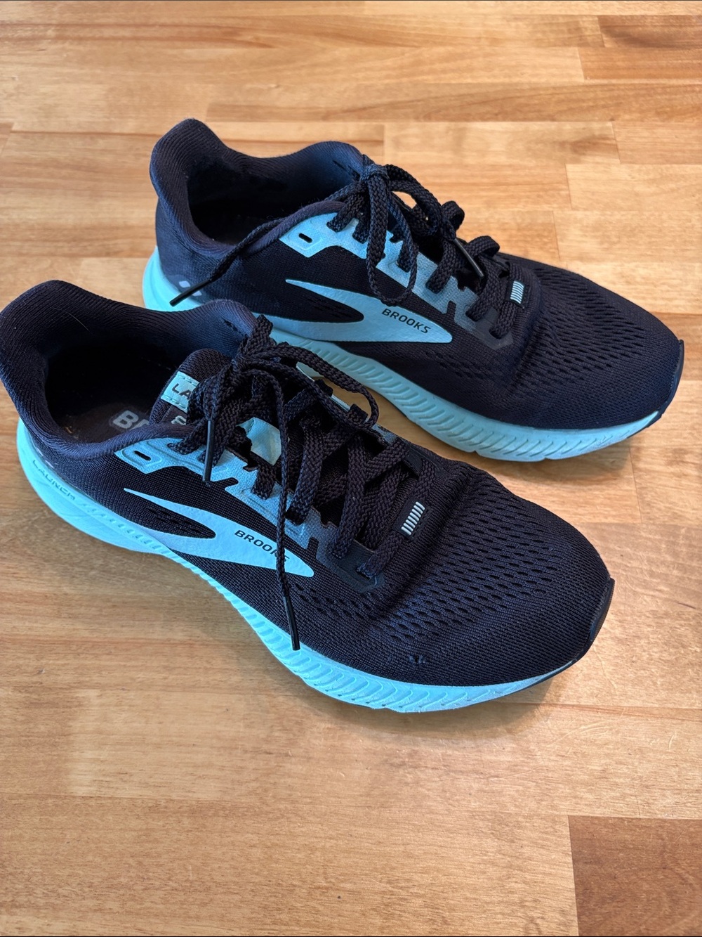 Women’s Brooks Launch 8 Running Shoes